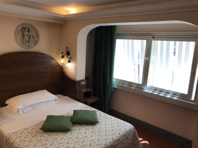 Hotel Okapi Rome Bagian luar foto
